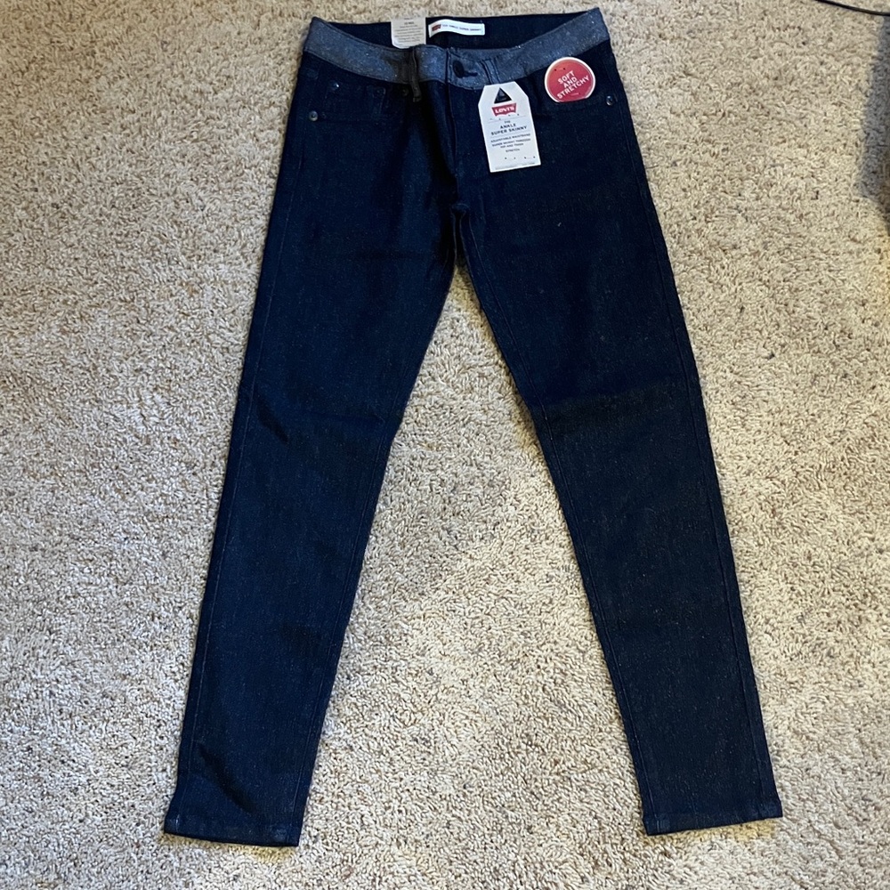 Levi’s Dark Blue Skinny Jeans - Picture 4 of 7